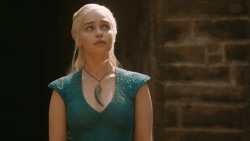 extant_GameOfThrones_3x03-WalkOfPunishment_3376
