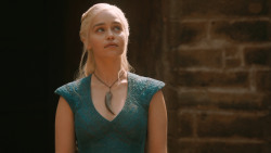 extant_GameOfThrones_3x03-WalkOfPunishment_3387