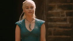 extant_GameOfThrones_3x03-WalkOfPunishment_3392