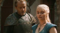 extant_GameOfThrones_3x03-WalkOfPunishment_3408