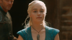 extant_GameOfThrones_3x03-WalkOfPunishment_3425