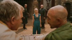 extant_GameOfThrones_3x03-WalkOfPunishment_3448