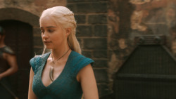 extant_GameOfThrones_3x03-WalkOfPunishment_3468