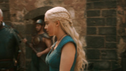 extant_GameOfThrones_3x03-WalkOfPunishment_3469