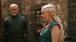 extant_GameOfThrones_3x03-WalkOfPunishment_3471