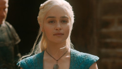 extant_GameOfThrones_3x03-WalkOfPunishment_3495