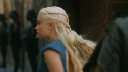 extant_GameOfThrones_3x03-WalkOfPunishment_3541