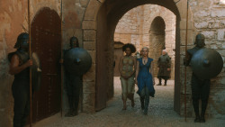 extant_GameOfThrones_3x03-WalkOfPunishment_3550