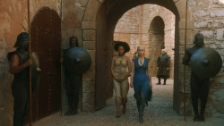 extant_GameOfThrones_3x03-WalkOfPunishment_3552