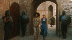 extant_GameOfThrones_3x03-WalkOfPunishment_3554