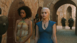 extant_GameOfThrones_3x03-WalkOfPunishment_3567