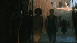 extant_GameOfThrones_3x03-WalkOfPunishment_3653