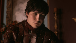 extant_GameOfThrones_3x03-WalkOfPunishment_3691