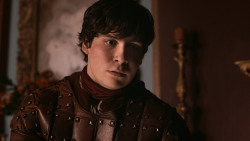 extant_GameOfThrones_3x03-WalkOfPunishment_3693