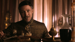 extant_GameOfThrones_3x03-WalkOfPunishment_3790