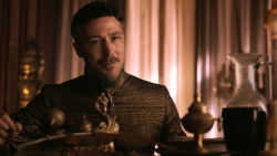 extant_GameOfThrones_3x03-WalkOfPunishment_3806