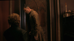 extant_GameOfThrones_3x03-WalkOfPunishment_3884
