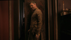 extant_GameOfThrones_3x03-WalkOfPunishment_3901