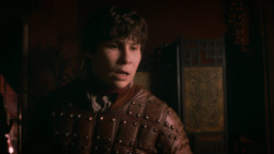 extant_GameOfThrones_3x03-WalkOfPunishment_3973