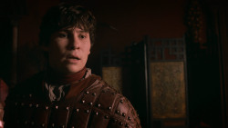 extant_GameOfThrones_3x03-WalkOfPunishment_3976