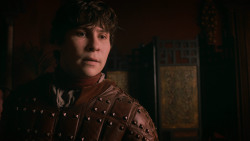 extant_GameOfThrones_3x03-WalkOfPunishment_3978