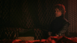 extant_GameOfThrones_3x03-WalkOfPunishment_4063
