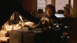 extant_GameOfThrones_3x03-WalkOfPunishment_4174