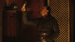 extant_GameOfThrones_3x03-WalkOfPunishment_4204