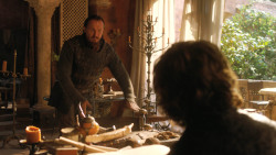 extant_GameOfThrones_3x03-WalkOfPunishment_4233