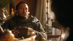 extant_GameOfThrones_3x03-WalkOfPunishment_4256