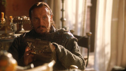 extant_GameOfThrones_3x03-WalkOfPunishment_4260