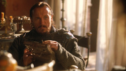 extant_GameOfThrones_3x03-WalkOfPunishment_4261