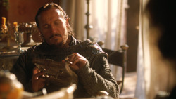 extant_GameOfThrones_3x03-WalkOfPunishment_4263