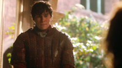 extant_GameOfThrones_3x03-WalkOfPunishment_4321