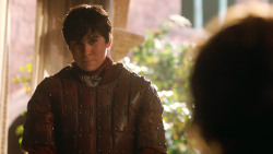 extant_GameOfThrones_3x03-WalkOfPunishment_4388