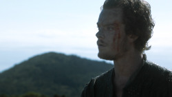 extant_GameOfThrones_3x03-WalkOfPunishment_4469