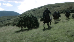 extant_GameOfThrones_3x03-WalkOfPunishment_4497