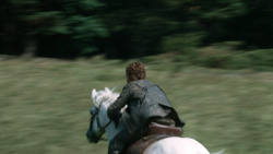 extant_GameOfThrones_3x03-WalkOfPunishment_4517