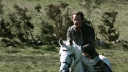 extant_GameOfThrones_3x03-WalkOfPunishment_4521