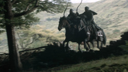 extant_GameOfThrones_3x03-WalkOfPunishment_4528