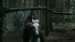 extant_GameOfThrones_3x03-WalkOfPunishment_4586