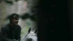 extant_GameOfThrones_3x03-WalkOfPunishment_4592