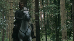 extant_GameOfThrones_3x03-WalkOfPunishment_4597