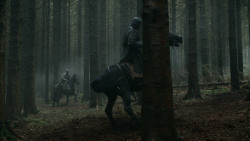 extant_GameOfThrones_3x03-WalkOfPunishment_4615