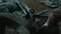 extant_GameOfThrones_3x03-WalkOfPunishment_4754