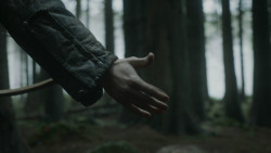 extant_GameOfThrones_3x03-WalkOfPunishment_4796