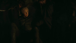 extant_GameOfThrones_3x03-WalkOfPunishment_4871