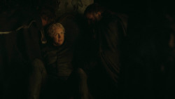 extant_GameOfThrones_3x03-WalkOfPunishment_4872