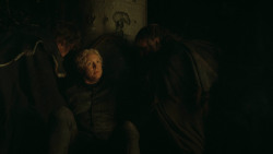 extant_GameOfThrones_3x03-WalkOfPunishment_4873
