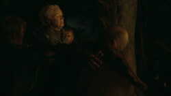 extant_GameOfThrones_3x03-WalkOfPunishment_4891